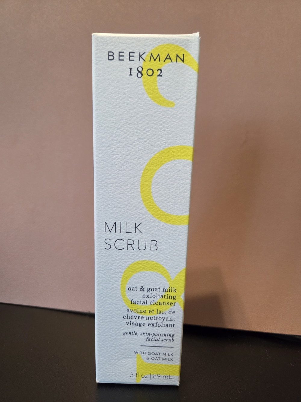 Beekman 1802 Milk Scrub Facial Cleanser - Yellow Accents (4)